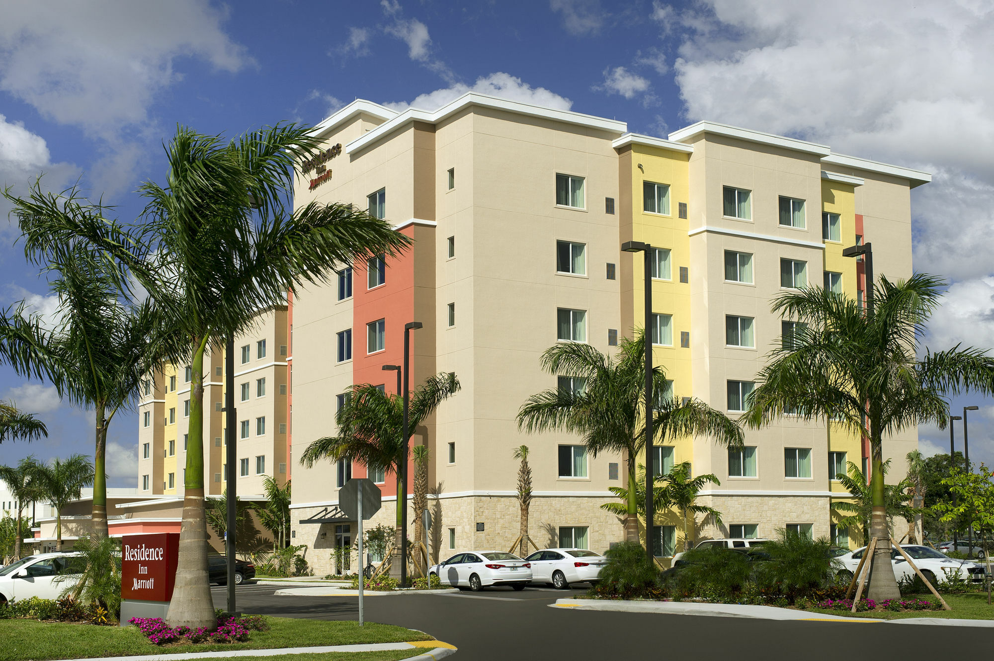 Residence Inn By Marriott Miami Airport West/Doral Exterior photo